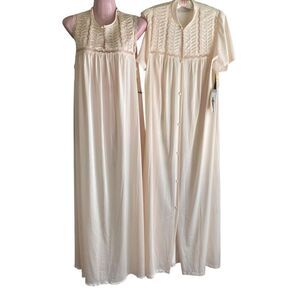 Vintage Vanity Fair Nightgown Robe Set Womens Small Lace Moniece Long USA 70s